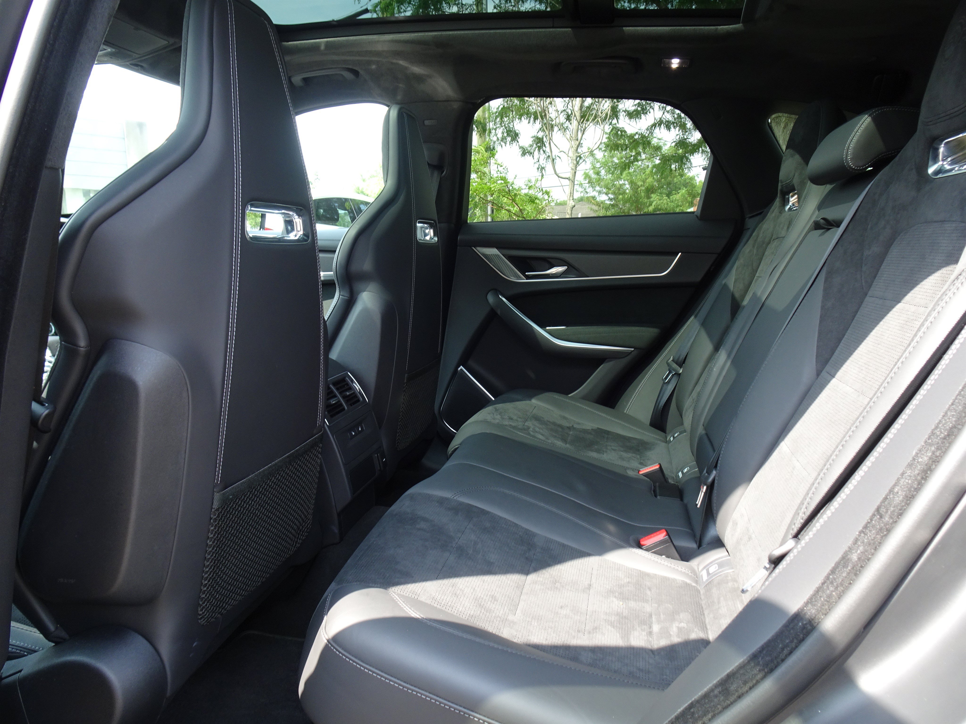 Used 2021 Jaguar F-PACE SVR AWD/4WD image 13