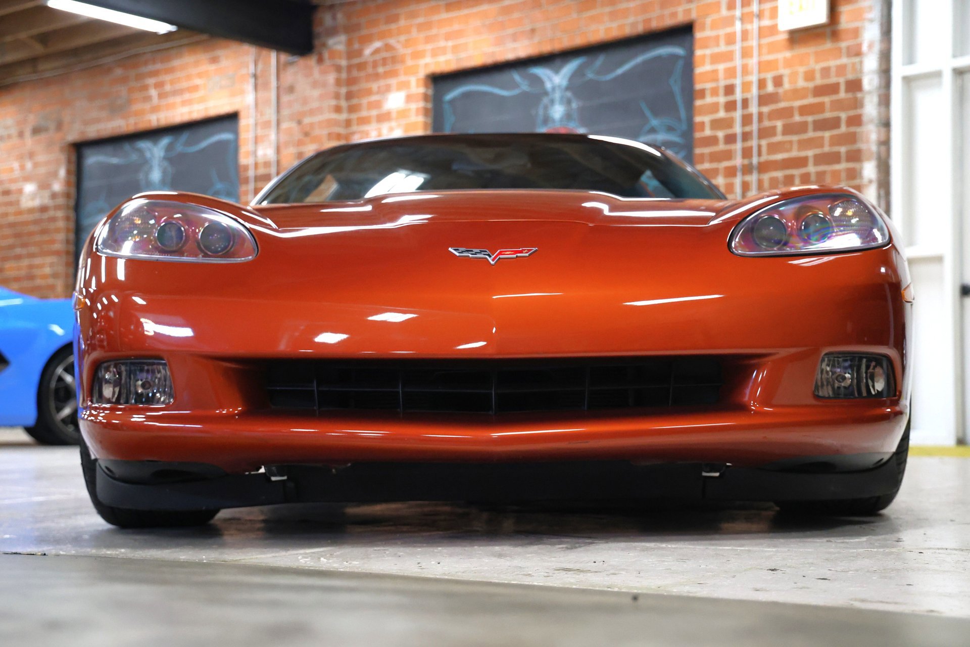 Used 2005 Chevrolet Corvette Coupe w/ Performance Handling Package image 11