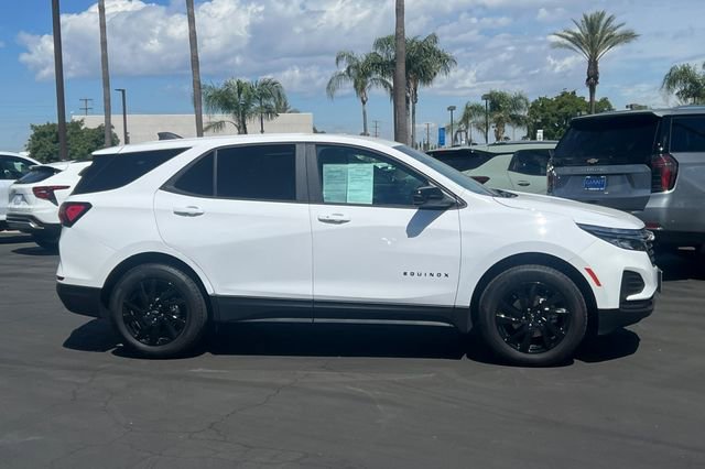 Used 2024 Chevrolet Equinox LS w/ LS Convenience Package image 3