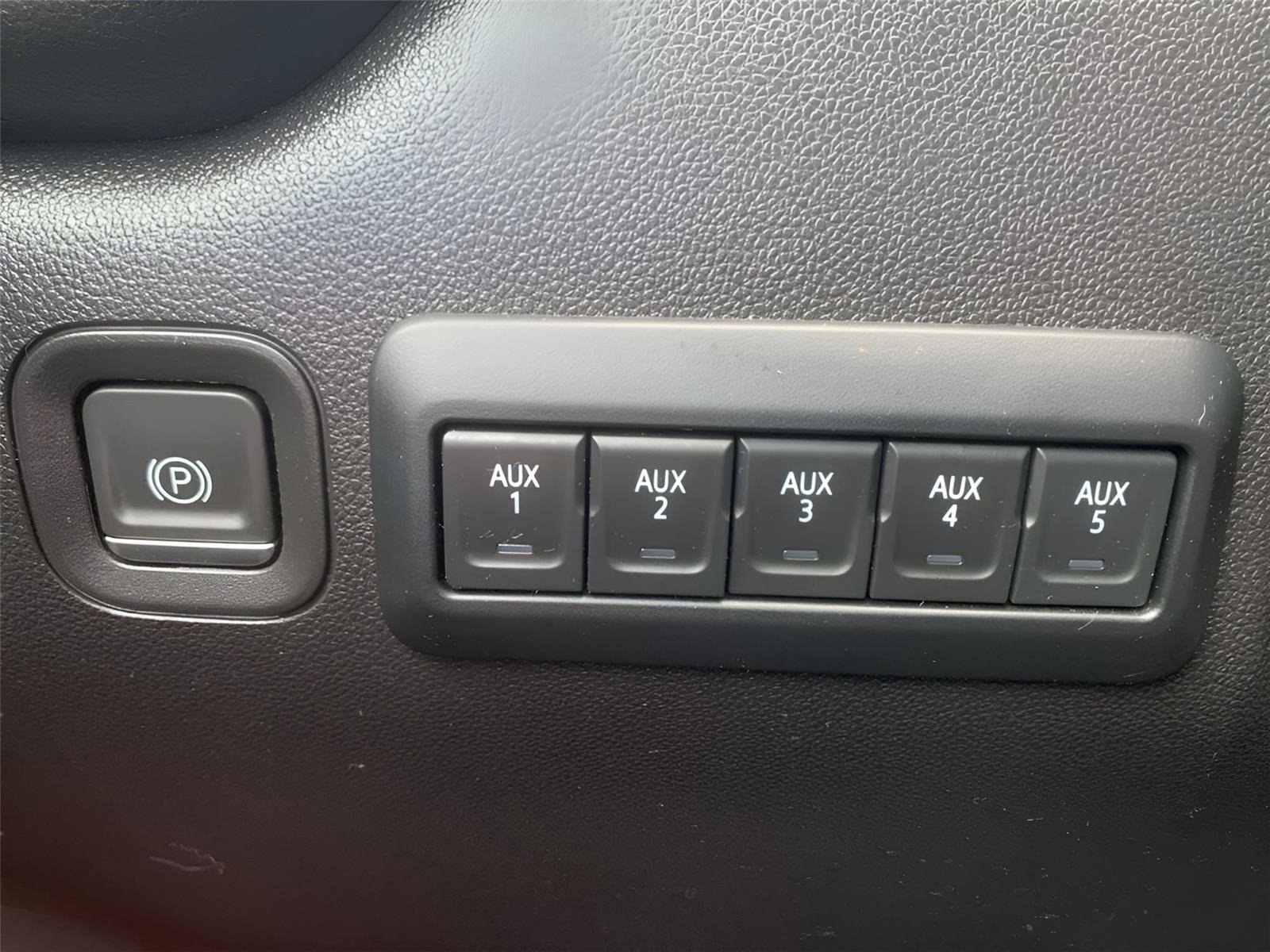 Used 2024 Chevrolet Silverado 3500 W/T w/ WT Convenience Package AWD/4WD image 13