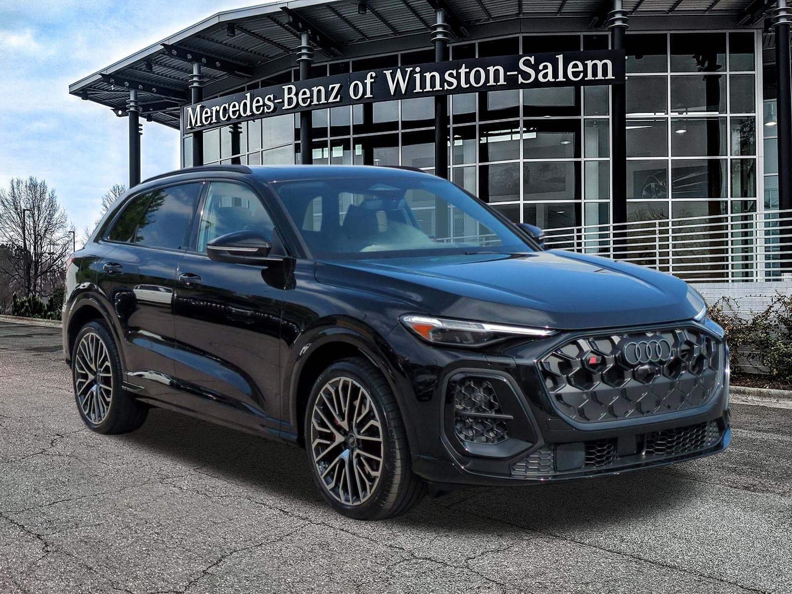 Used 2025 Audi SQ5 Prestige AWD/4WD image 1
