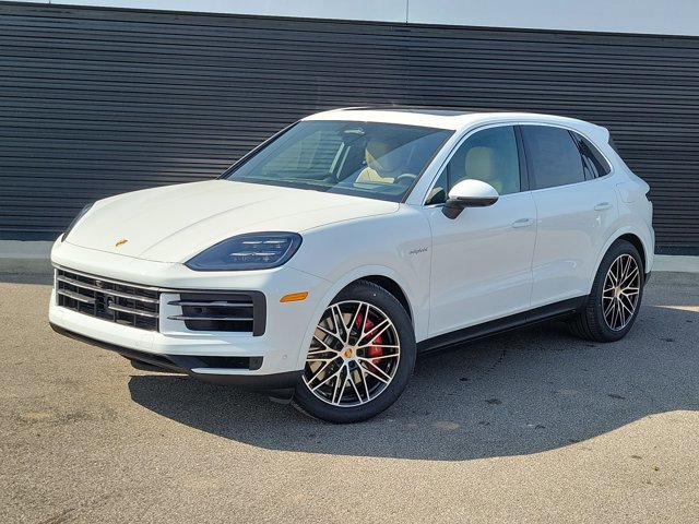 New 2026 Porsche Cayenne S AWD/4WD image 1