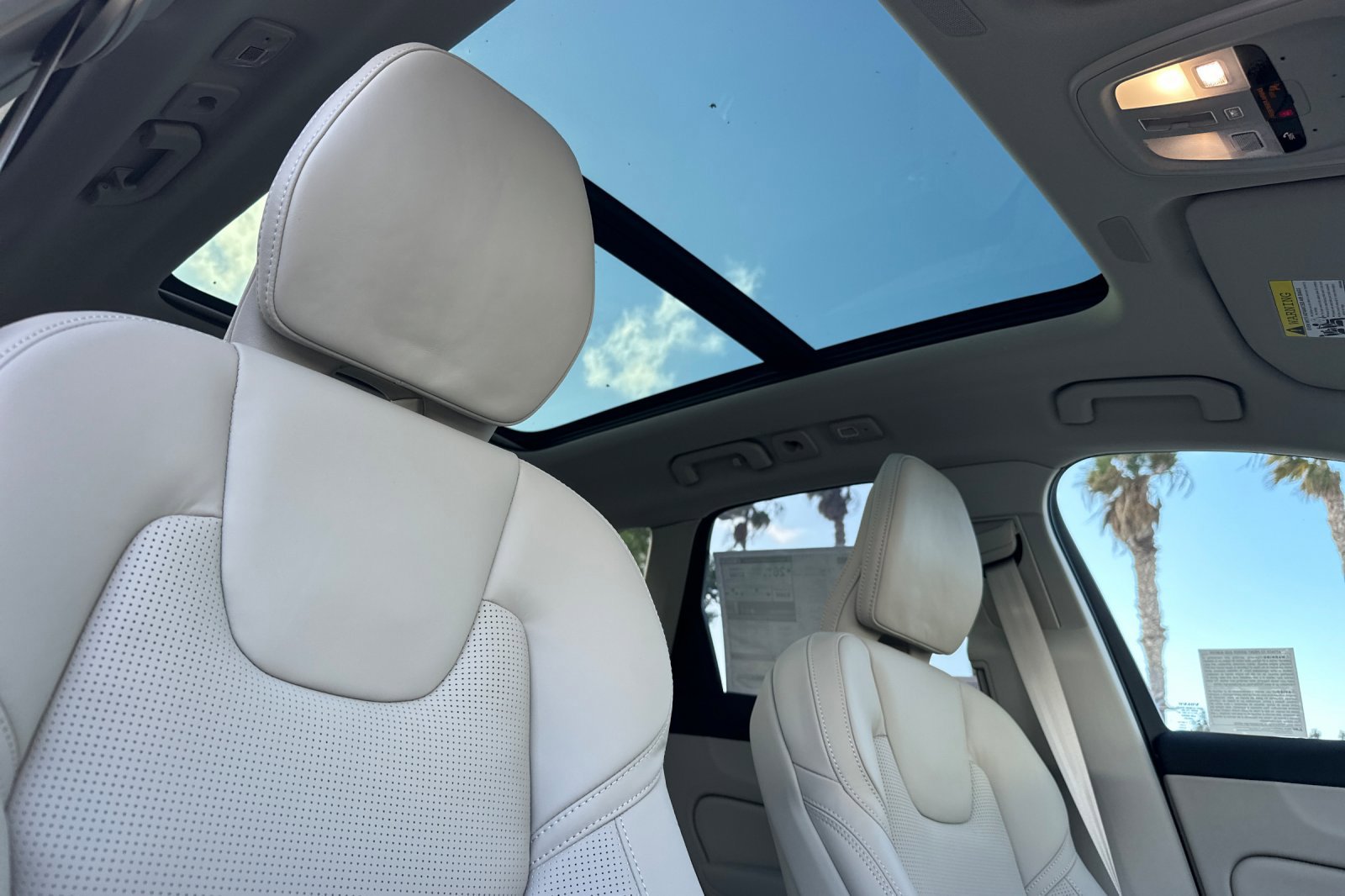 New 2026 Volvo XC60 B5 Ultra w/ Protection Package Premier image 14