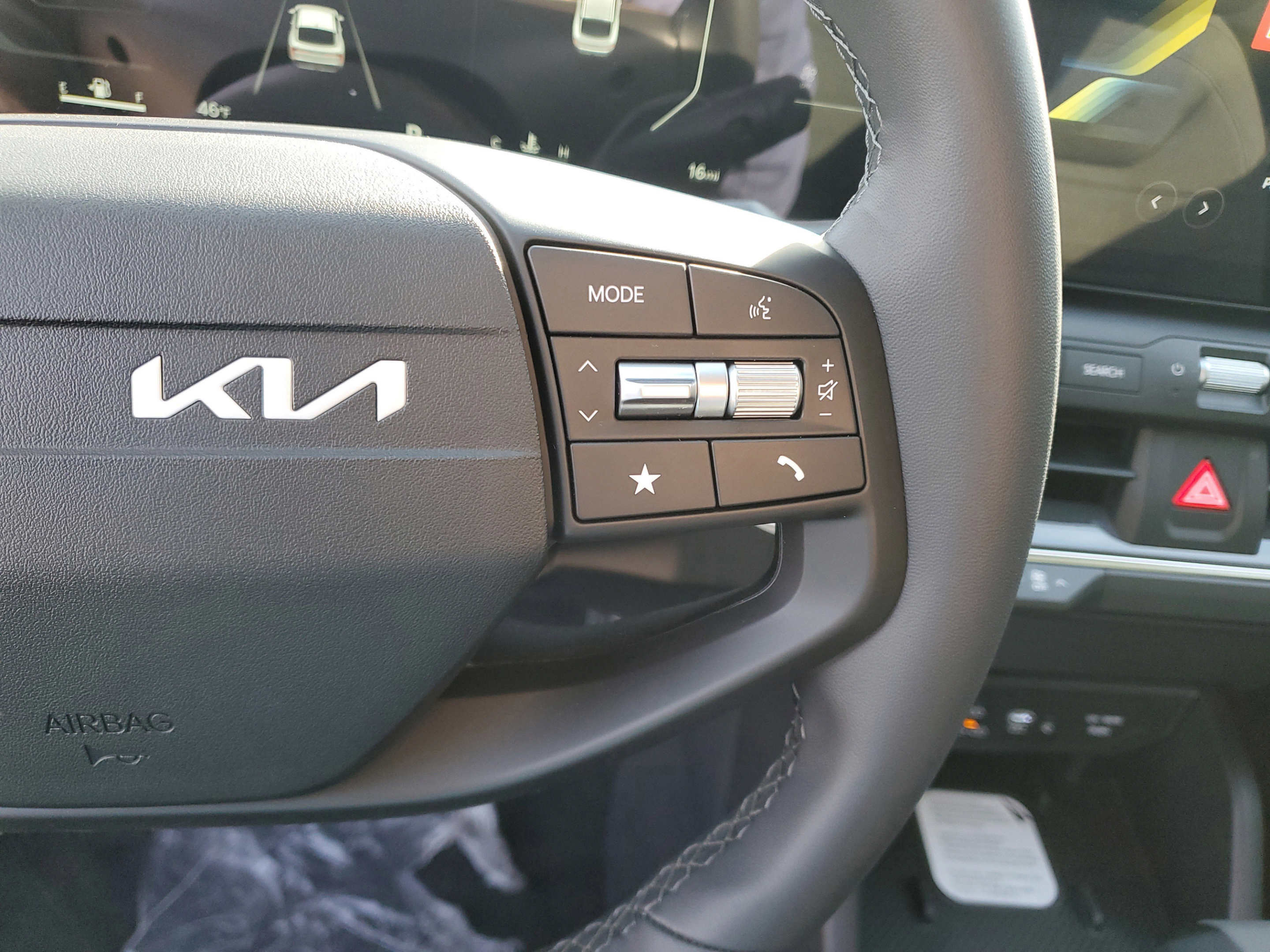 New 2025 Kia K4 EX FWD image 17