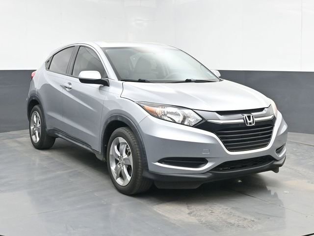 Used 2017 Honda HR-V LX image 2