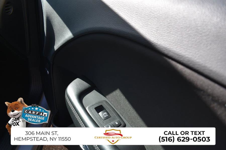 Used 2023 Dodge Challenger SXT w/ Cold Weather Group image 23