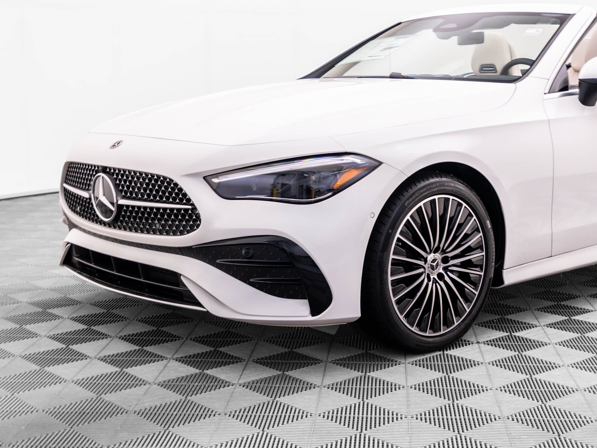 New 2027 Mercedes-Benz CLE 300 4MATIC Cabriolet image 35