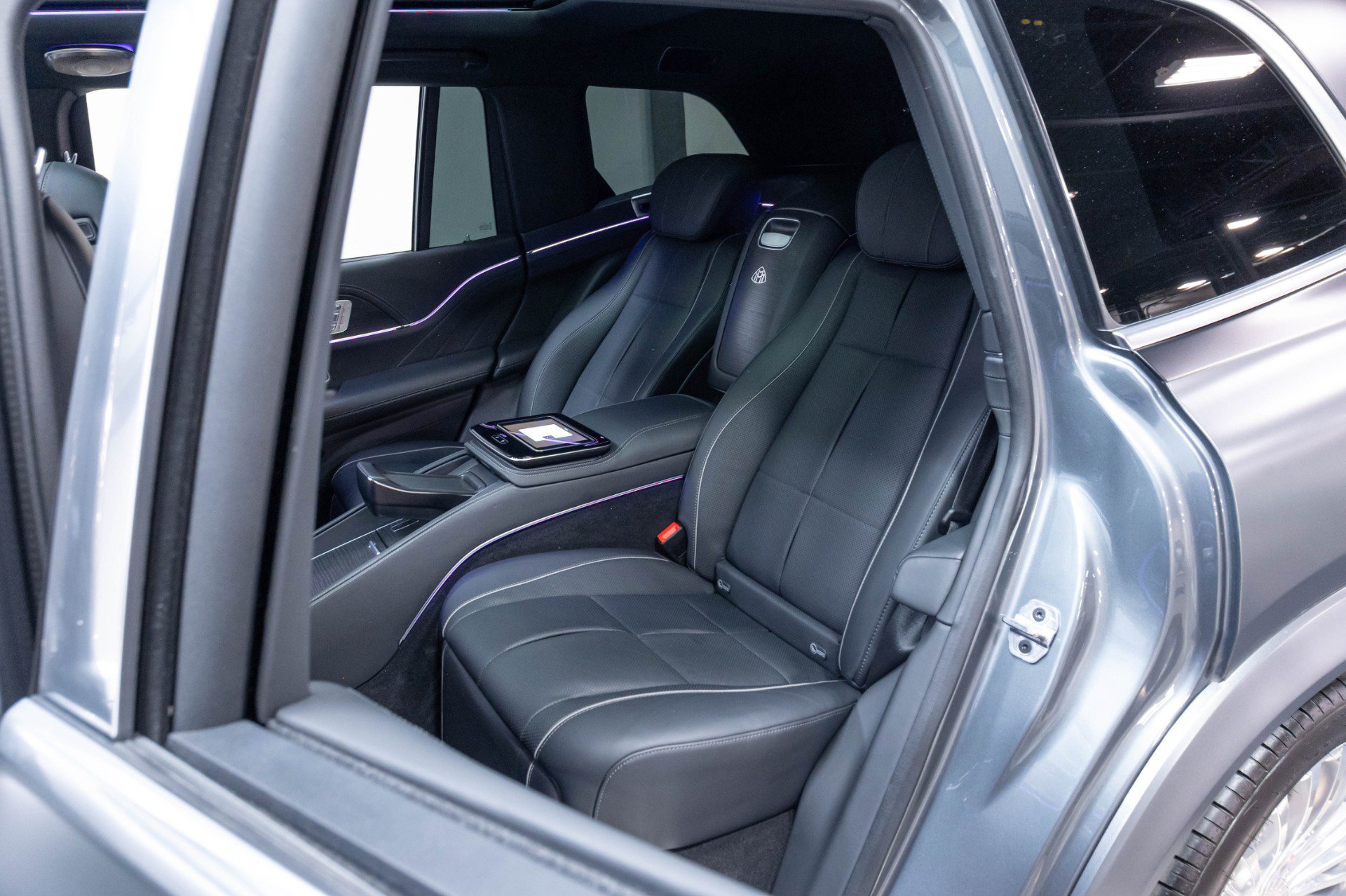 Used 2022 Mercedes-Benz Maybach GLS 600 4MATIC image 17