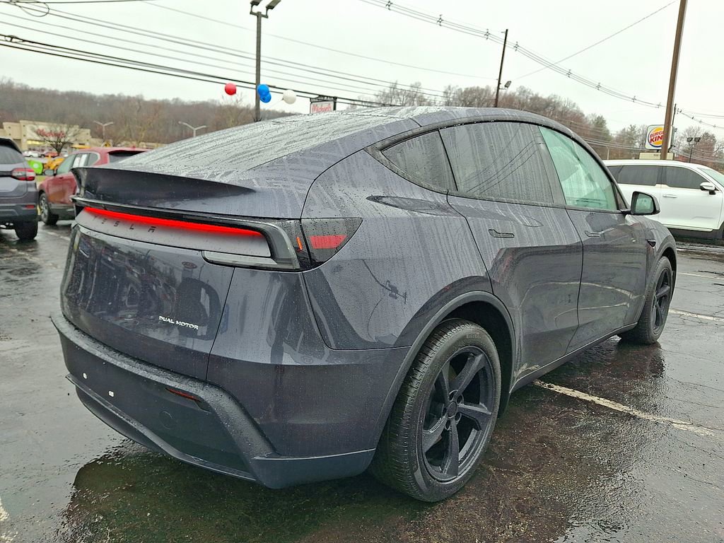 Used 2026 Tesla Model Y Long Range image 17
