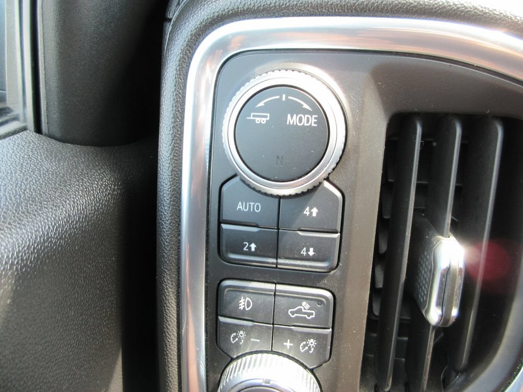 Used 2020 GMC Sierra 1500 Elevation w/ Elevation Value Package AWD/4WD image 31