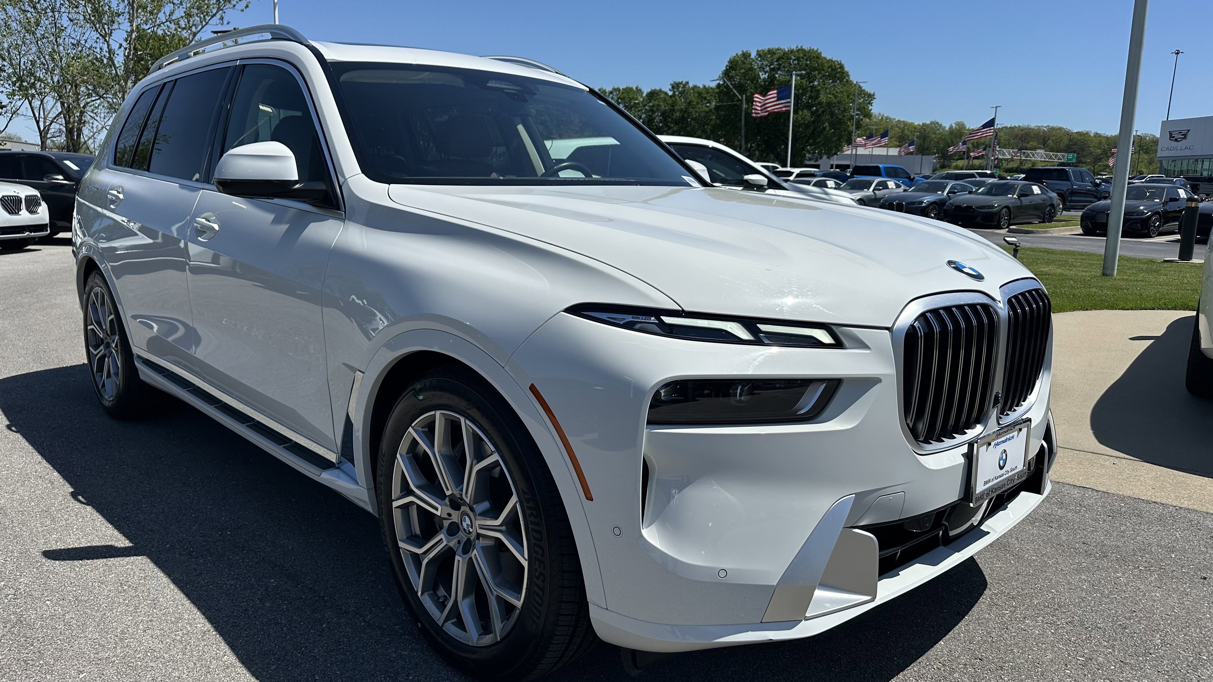 Certified 2026 BMW X7 xDrive40i AWD/4WD image 2