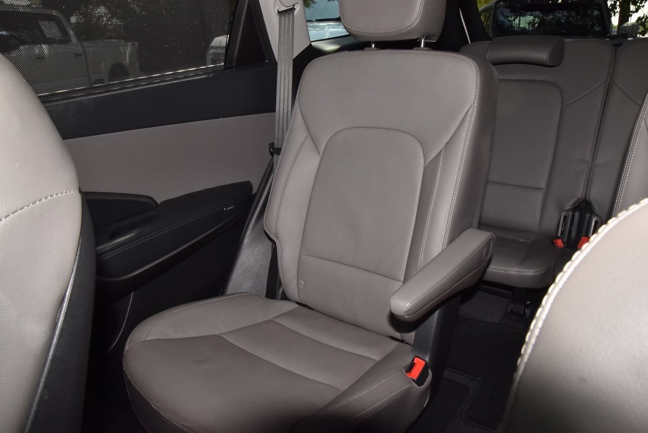 Used 2019 Hyundai Santa Fe XL FWD image 21