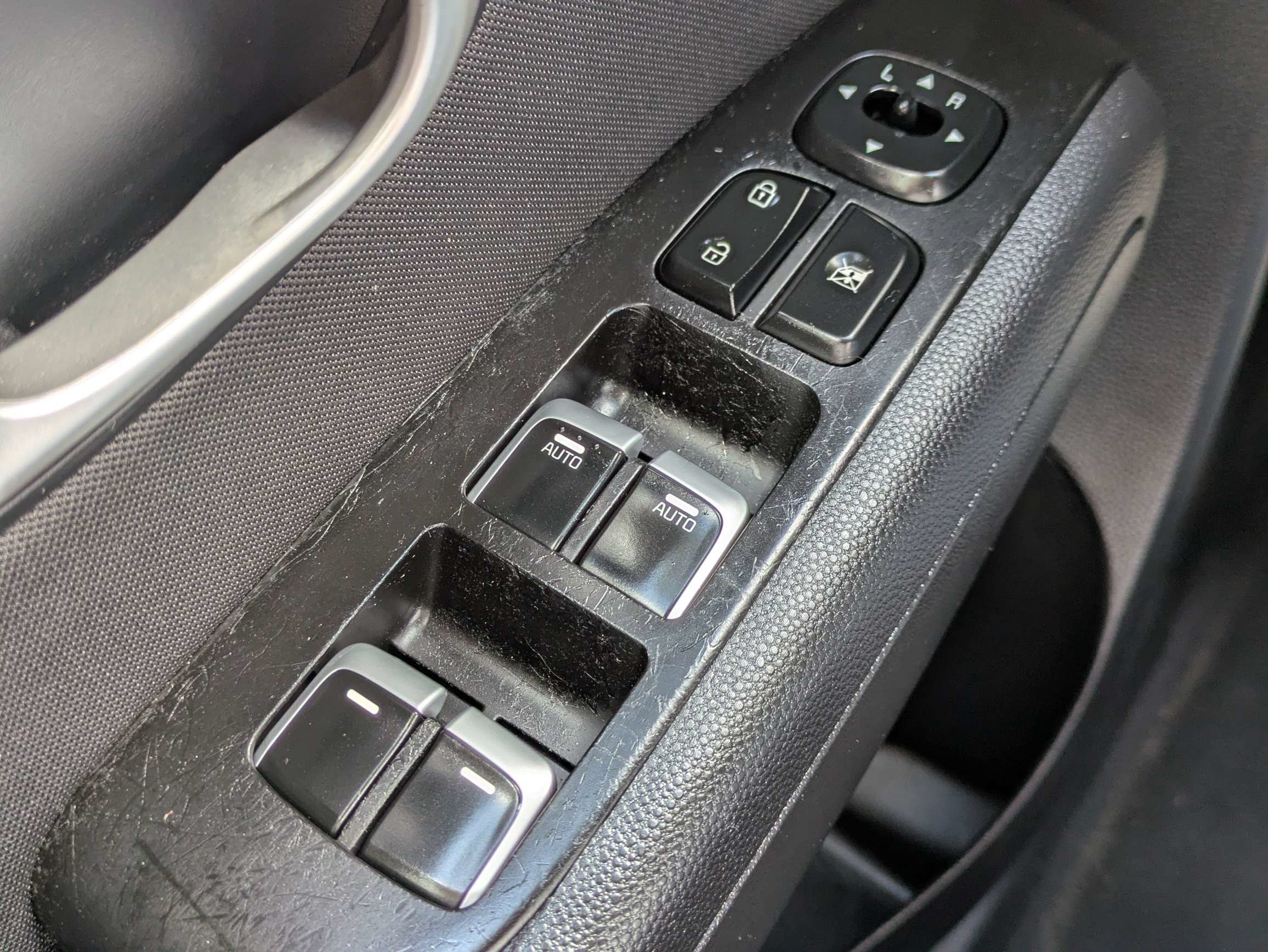 Used 2017 Kia Soul + w/ Designer's Package FWD image 26