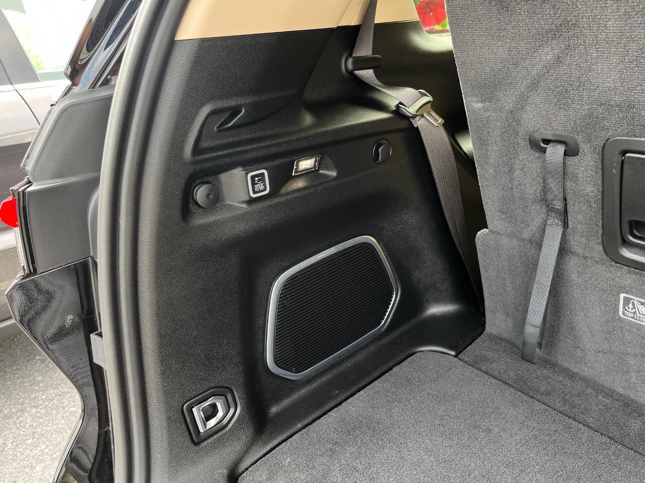 Used 2022 Jeep Grand Cherokee L Limited w/ Luxury Tech Group II image 18