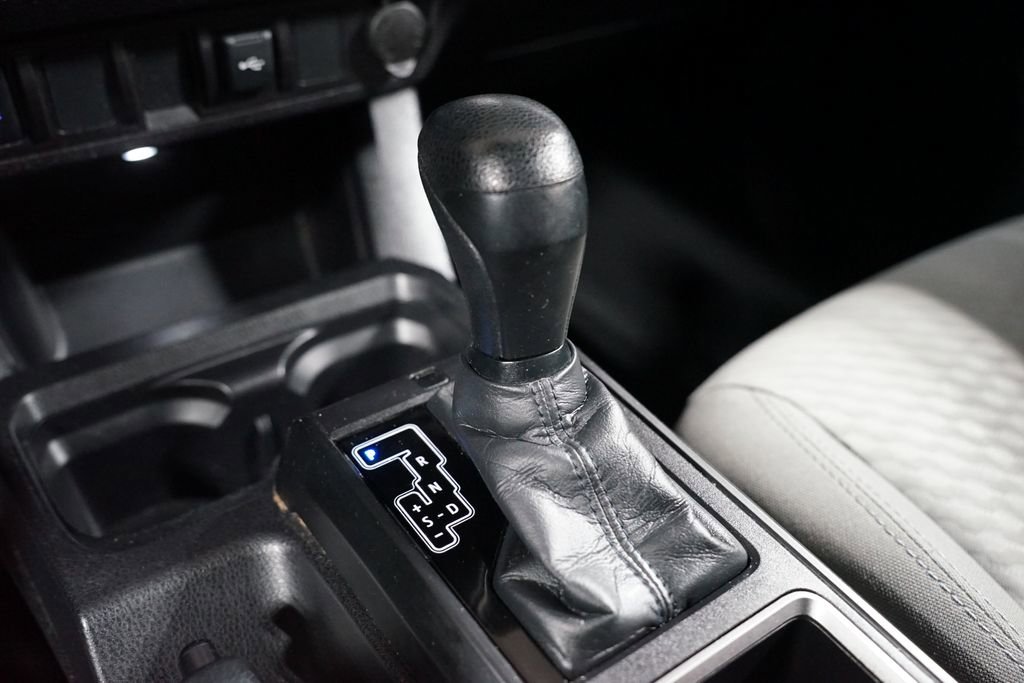 Used 2021 Toyota Tacoma SR image 21