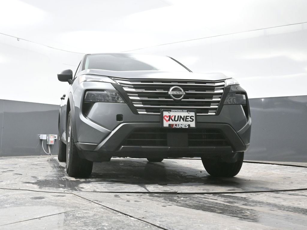 Used 2024 Nissan Rogue S image 51