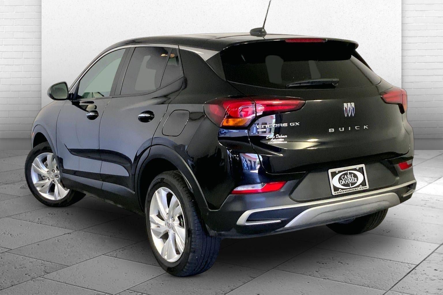 Used 2025 Buick Encore GX Preferred AWD/4WD image 11