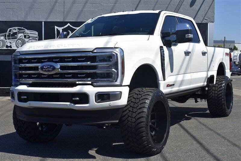 Used 2024 Ford F350 Platinum image 1