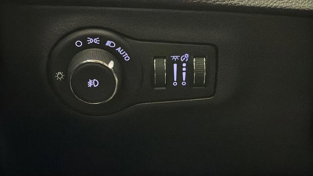 Used 2019 Jeep Compass Latitude w/ Popular Equipment Group image 34