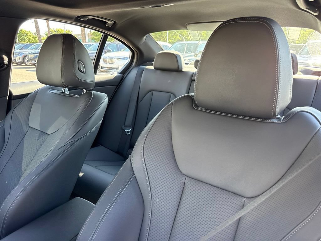 Used 2026 BMW 330i Sedan w/ Convenience Package RWD image 22