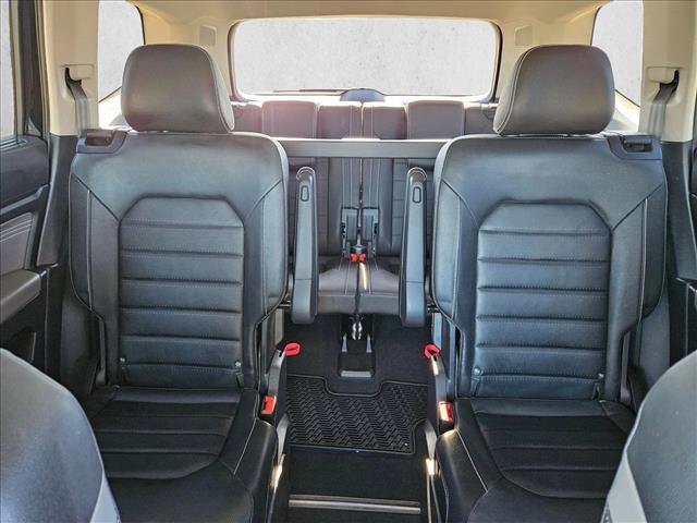 Used 2023 Volkswagen Atlas SEL Premium image 16