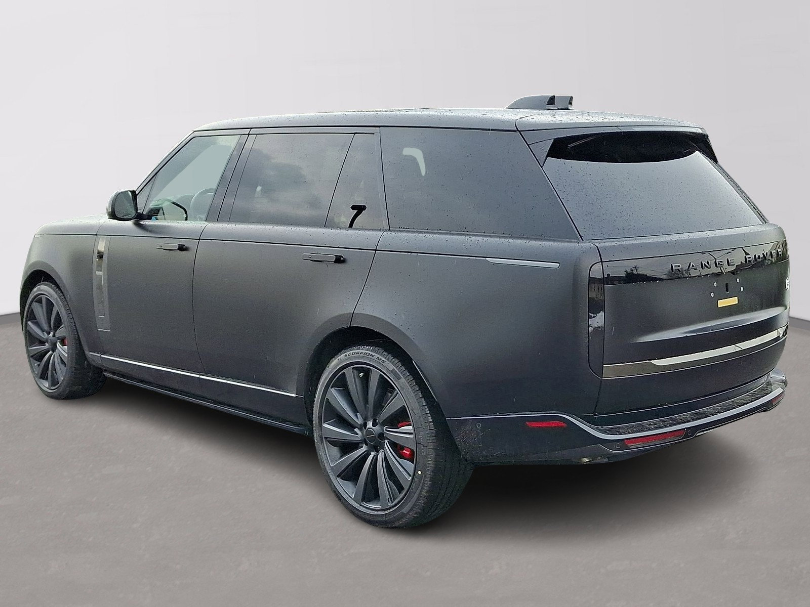 New 2026 Land Rover Range Rover SV image 4