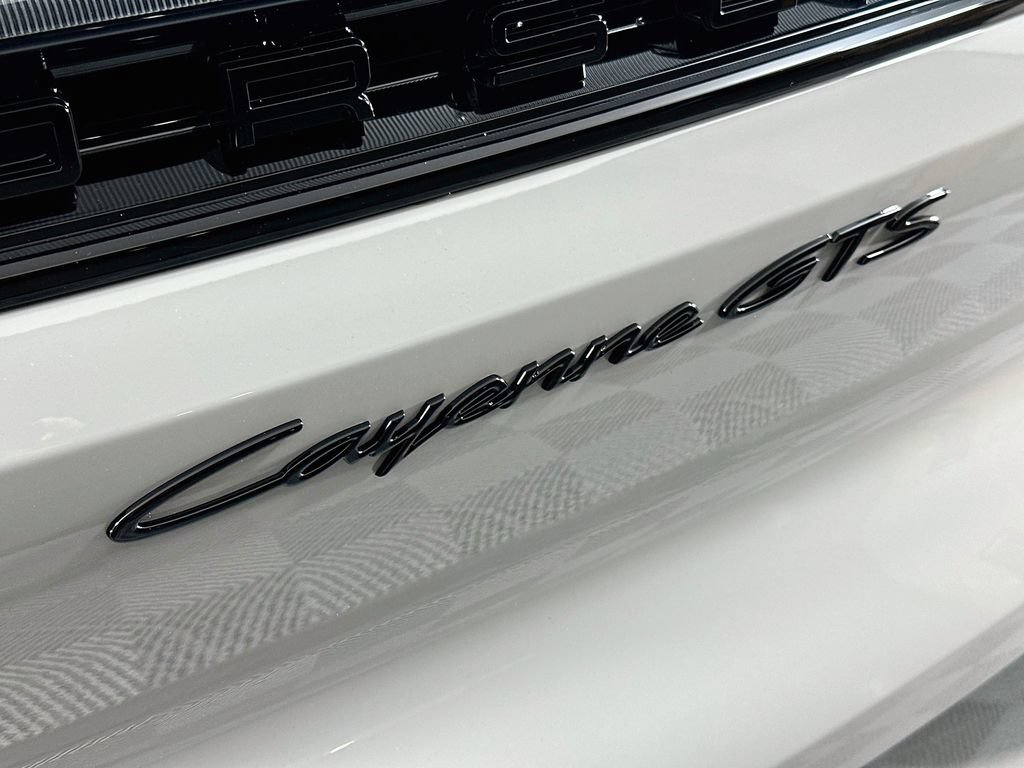 New 2026 Porsche Cayenne GTS AWD/4WD image 34