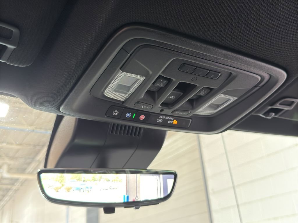 Used 2023 Chevrolet Silverado 1500 High Country w/ High Country Premium Package image 39