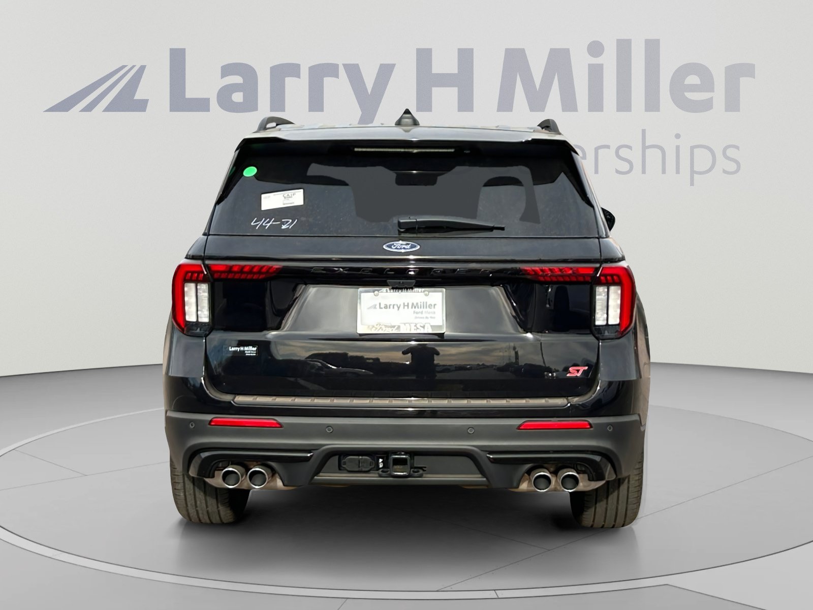 New 2026 Ford Explorer ST w/ Sun And Sound Package AWD/4WD image 4
