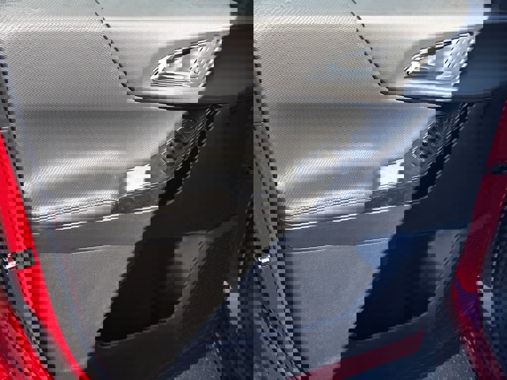 New 2026 Chevrolet Equinox LT image 9