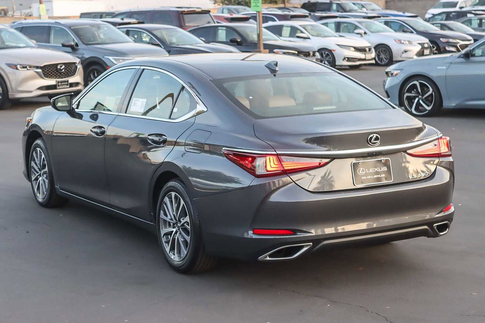 New 2025 Lexus ES 350 image 2