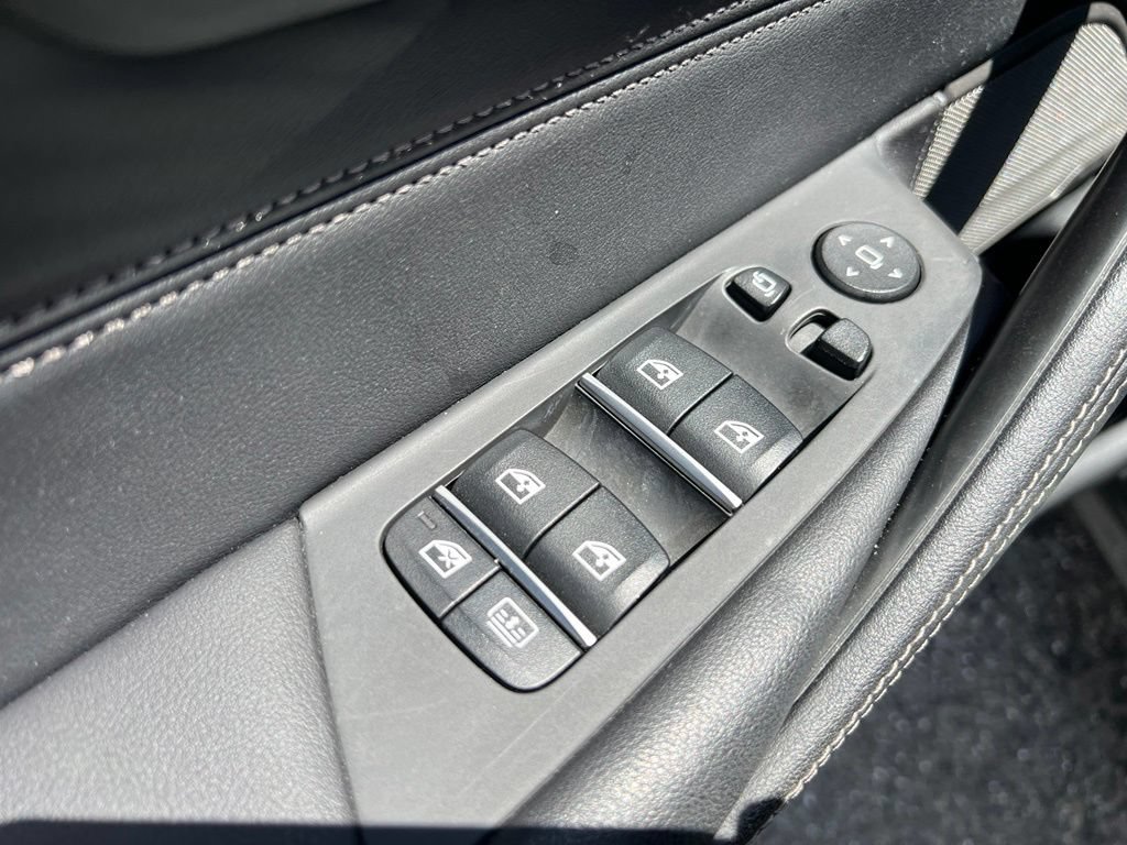Used 2021 BMW 540i w/ Executive Package RWD image 37