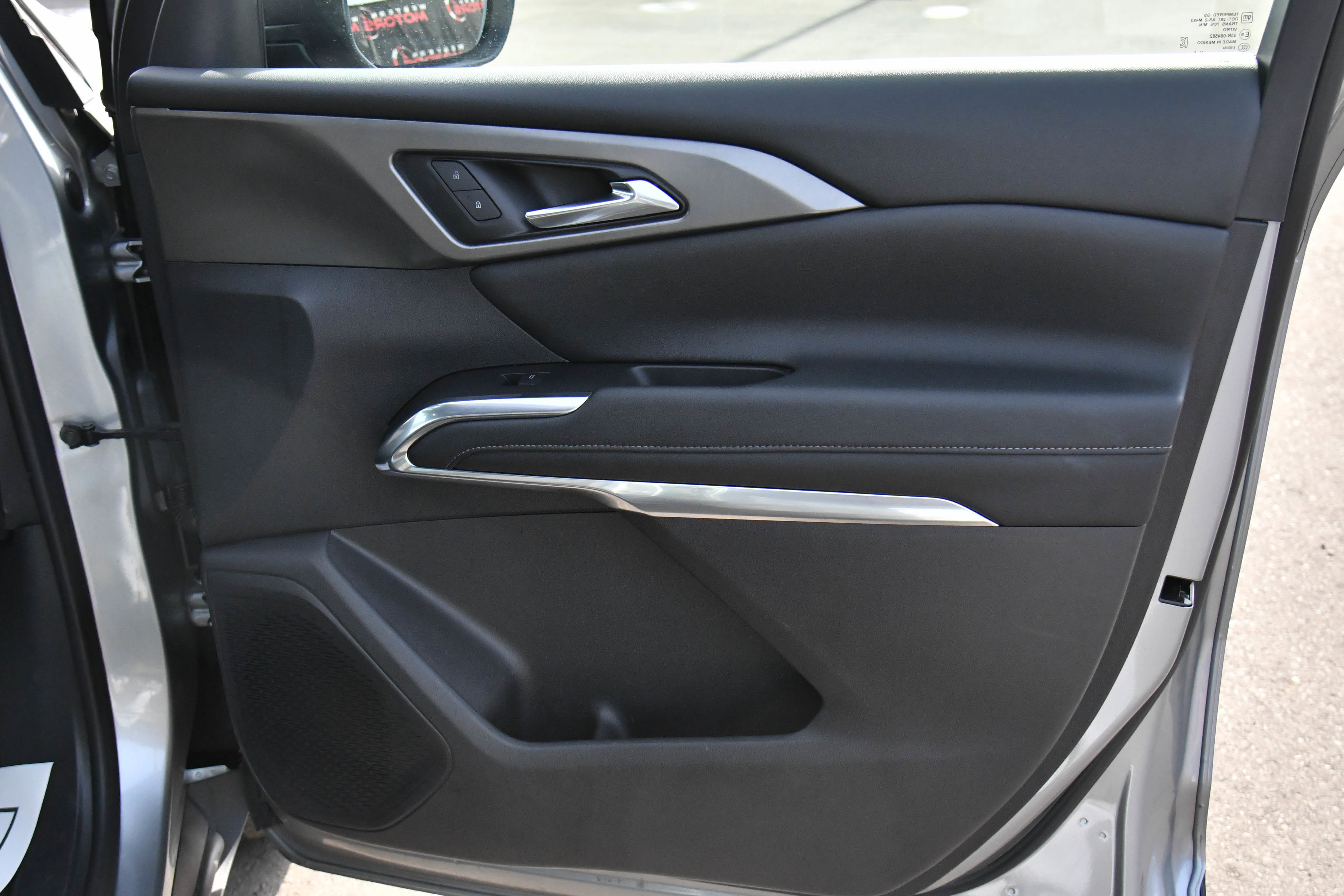 Used 2024 Chevrolet Traverse LT image 54