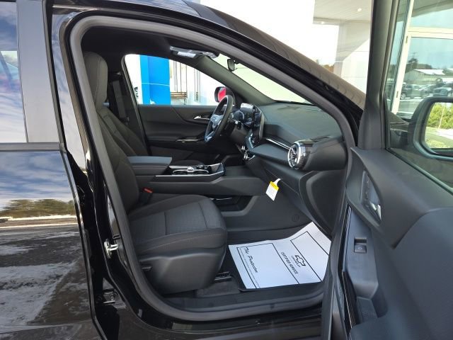 New 2026 Chevrolet Equinox LT w/ LPO, Floor Liner Package image 34