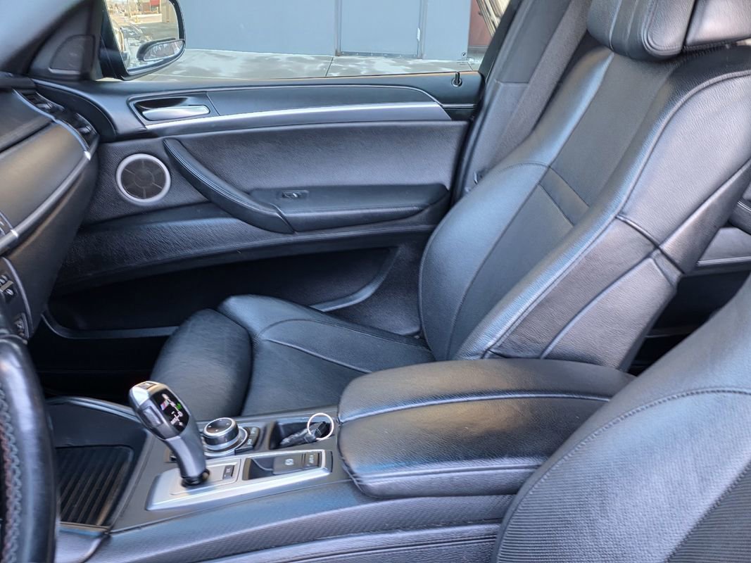 Used 2014 BMW X6 M image 17