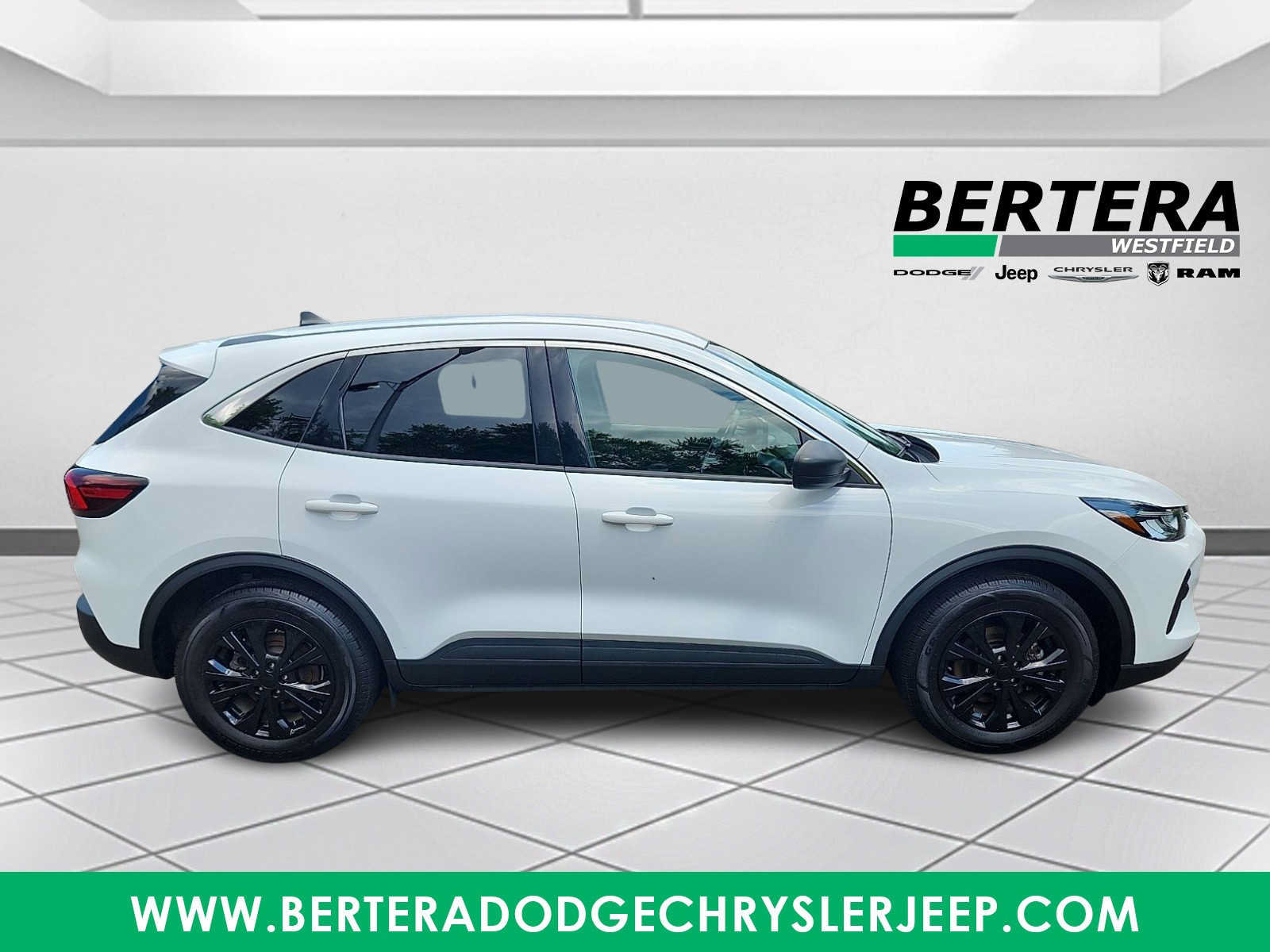 Used 2024 Ford Escape Active FWD image 7