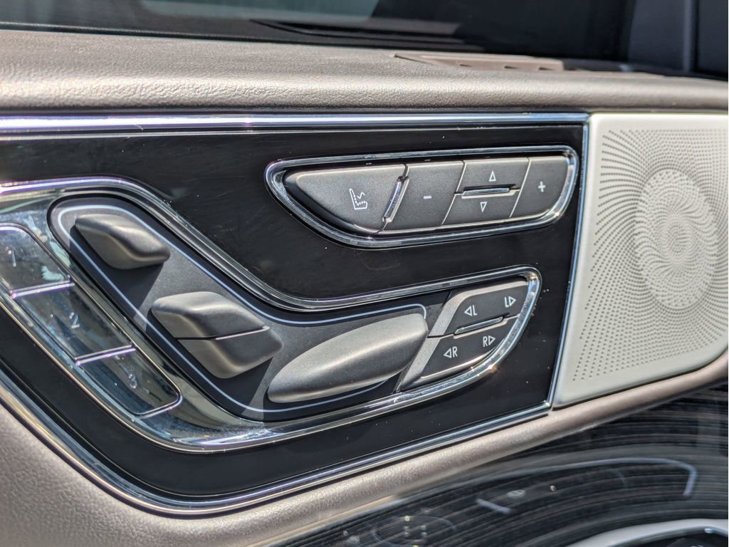 Used 2021 Lincoln Navigator L Black Label w/ Cargo Convenience Package image 13