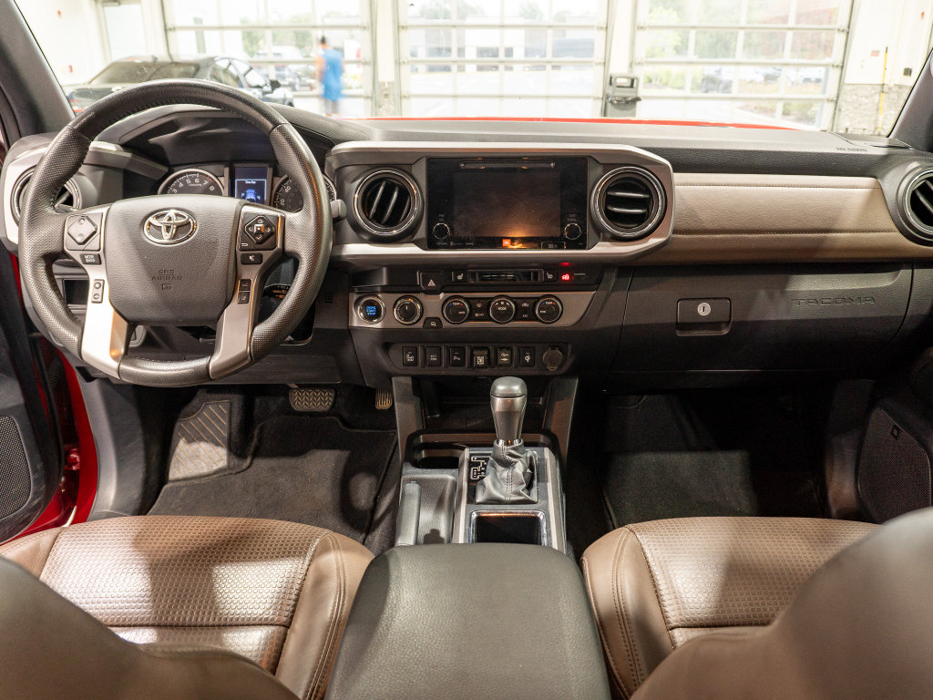 Used 2019 Toyota Tacoma Limited AWD/4WD image 19
