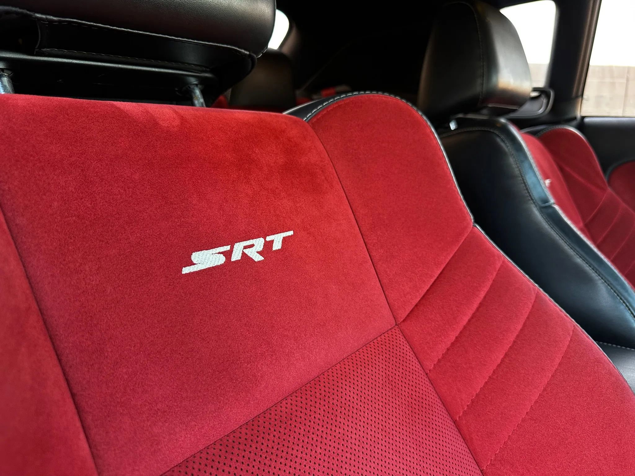 Used 2016 Dodge Challenger SRT Hellcat image 25