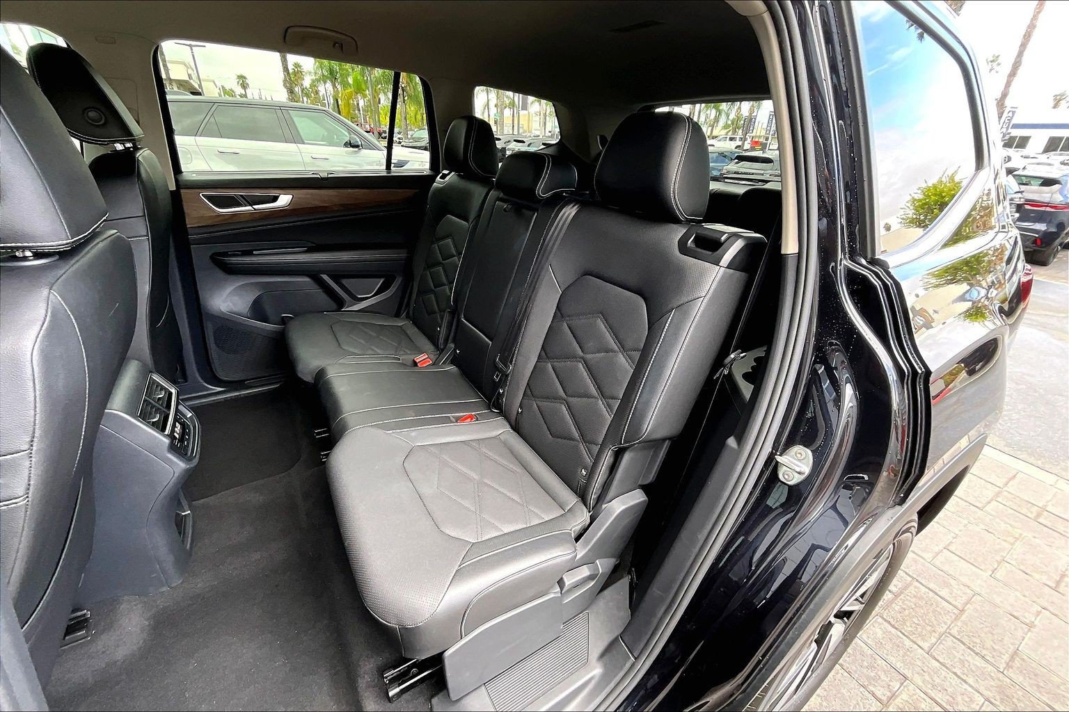Used 2026 Volkswagen Atlas SE FWD image 26