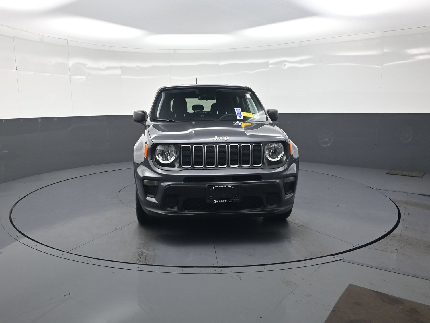 Used 2023 Jeep Renegade Latitude AWD/4WD image 8