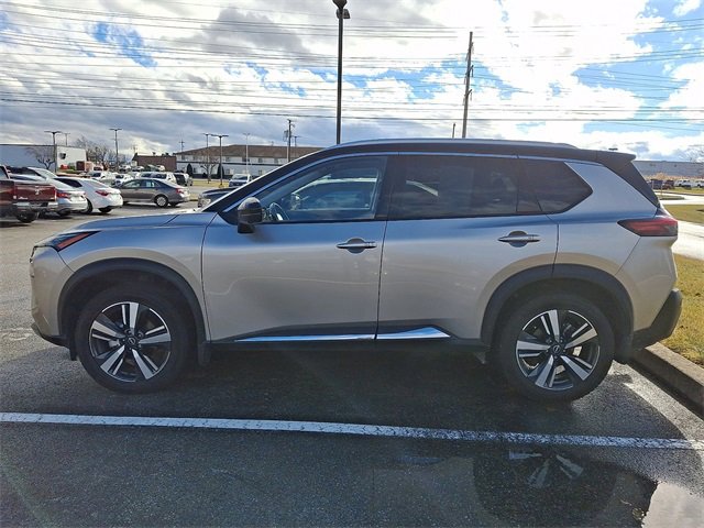 Used 2023 Nissan Rogue SL image 4