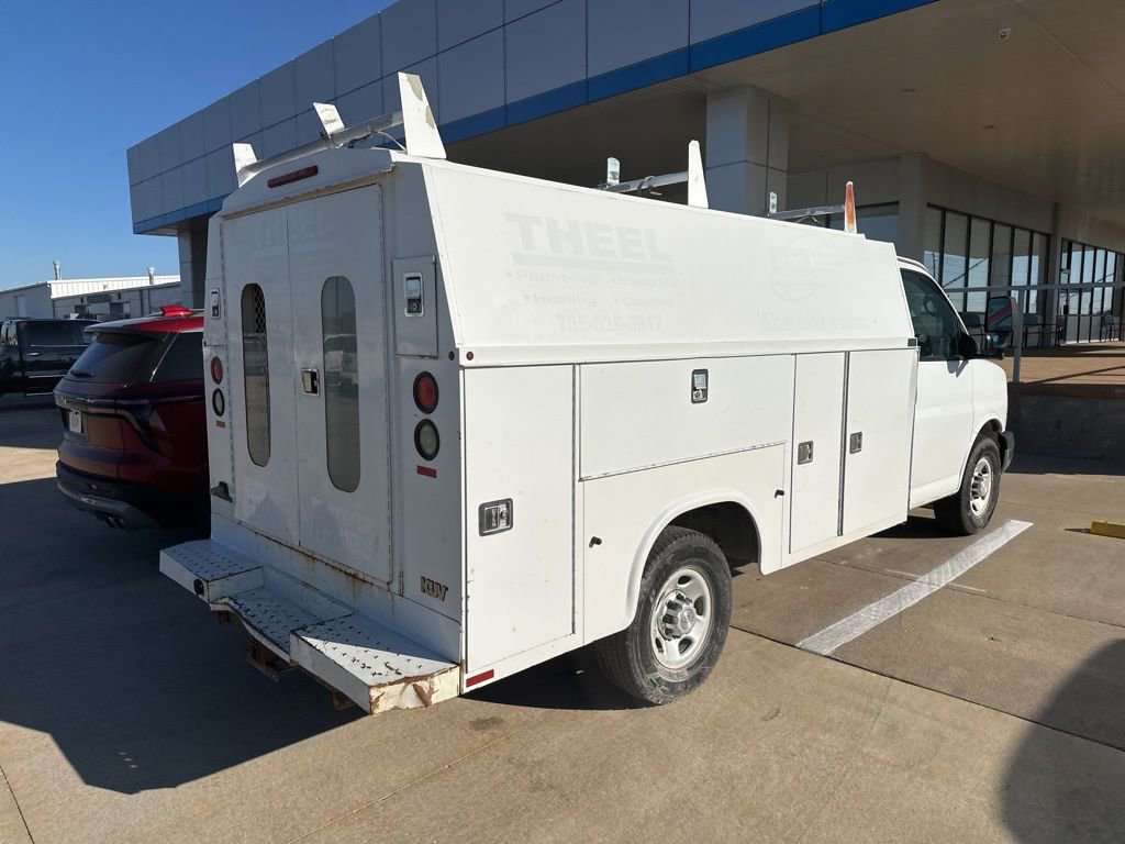 Used 2011 Chevrolet Express 3500 image 20