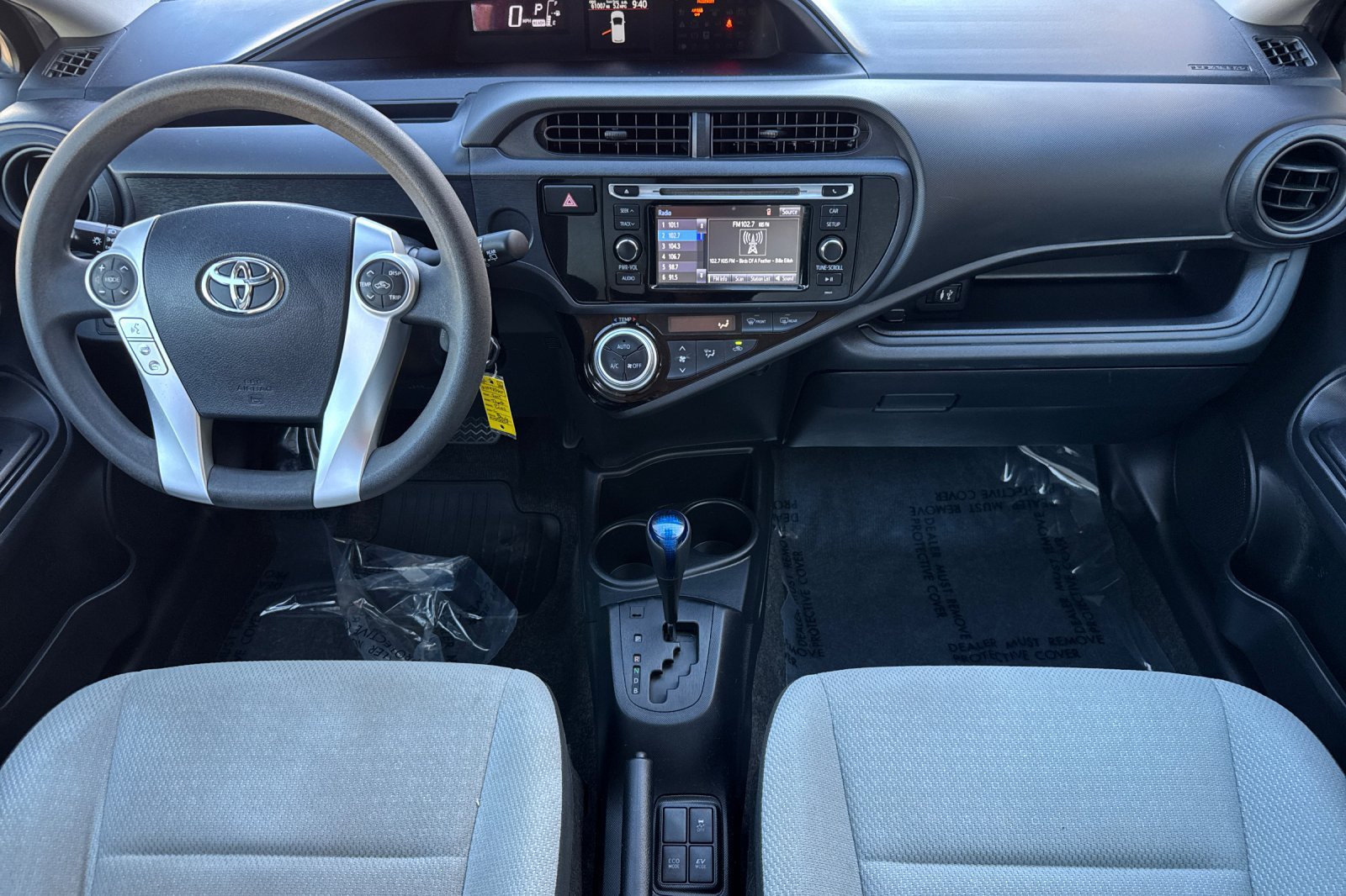 Used 2017 Toyota Prius C One FWD image 14