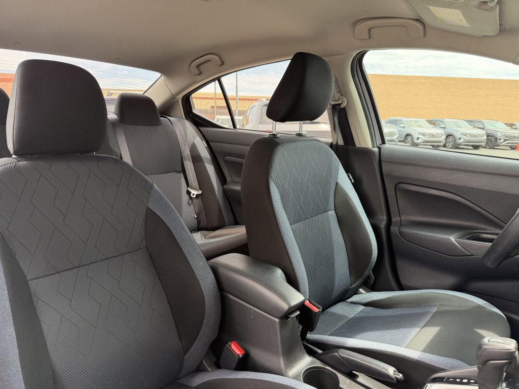 Used 2025 Nissan Versa SV w/ Trunk Package image 40