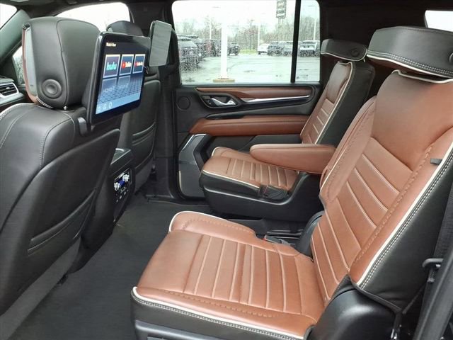 Used 2024 GMC Yukon XL Denali Ultimate image 7