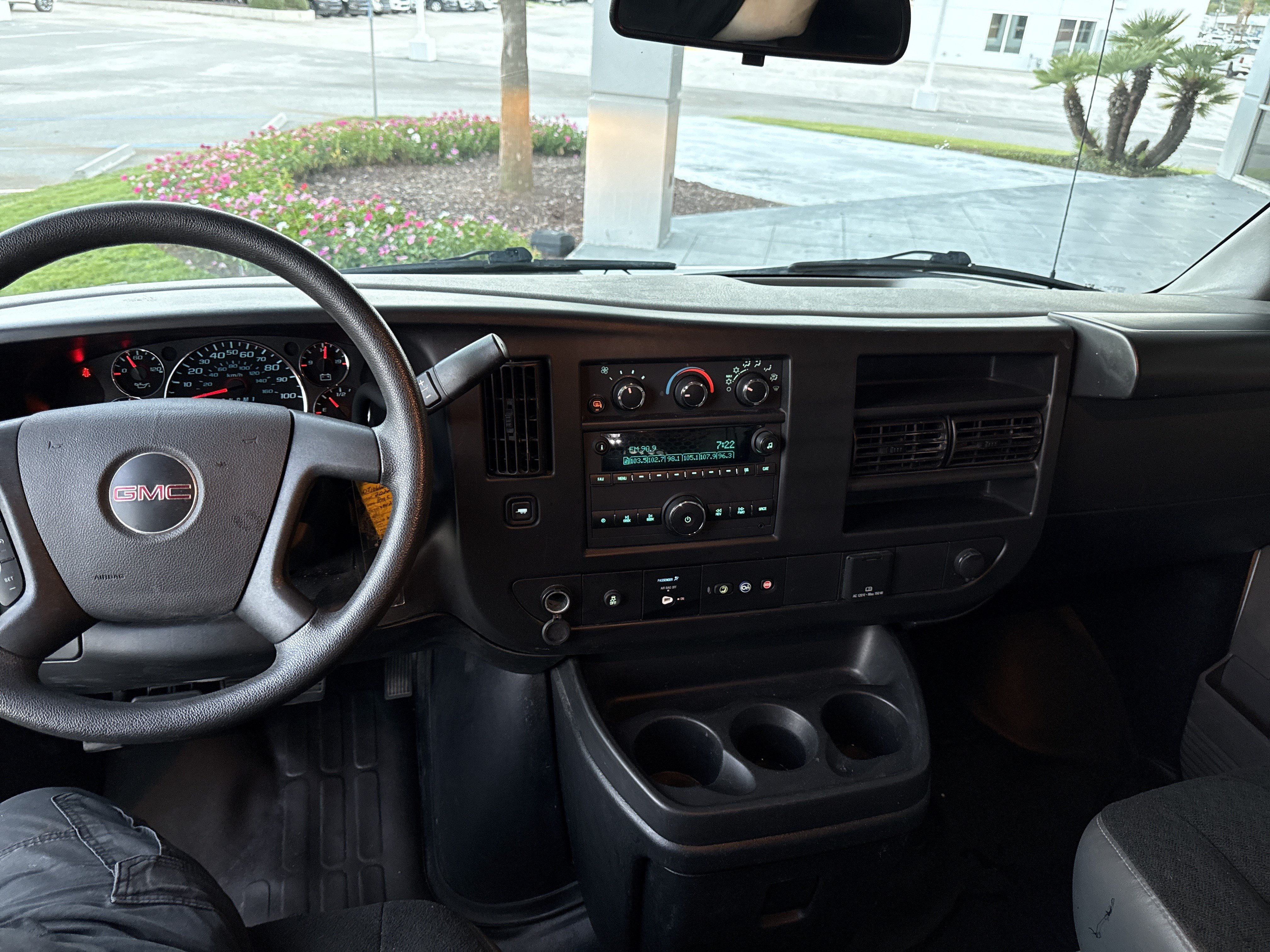 Used 2022 GMC Savana 2500 w/ Driver Convenience Package RWD image 26