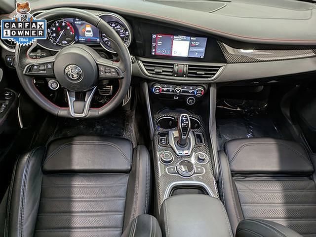 Used 2023 Alfa Romeo Giulia Estrema AWD/4WD image 27
