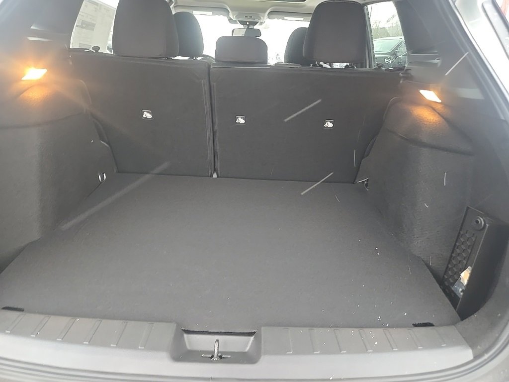 New 2026 Nissan Kicks SV image 32