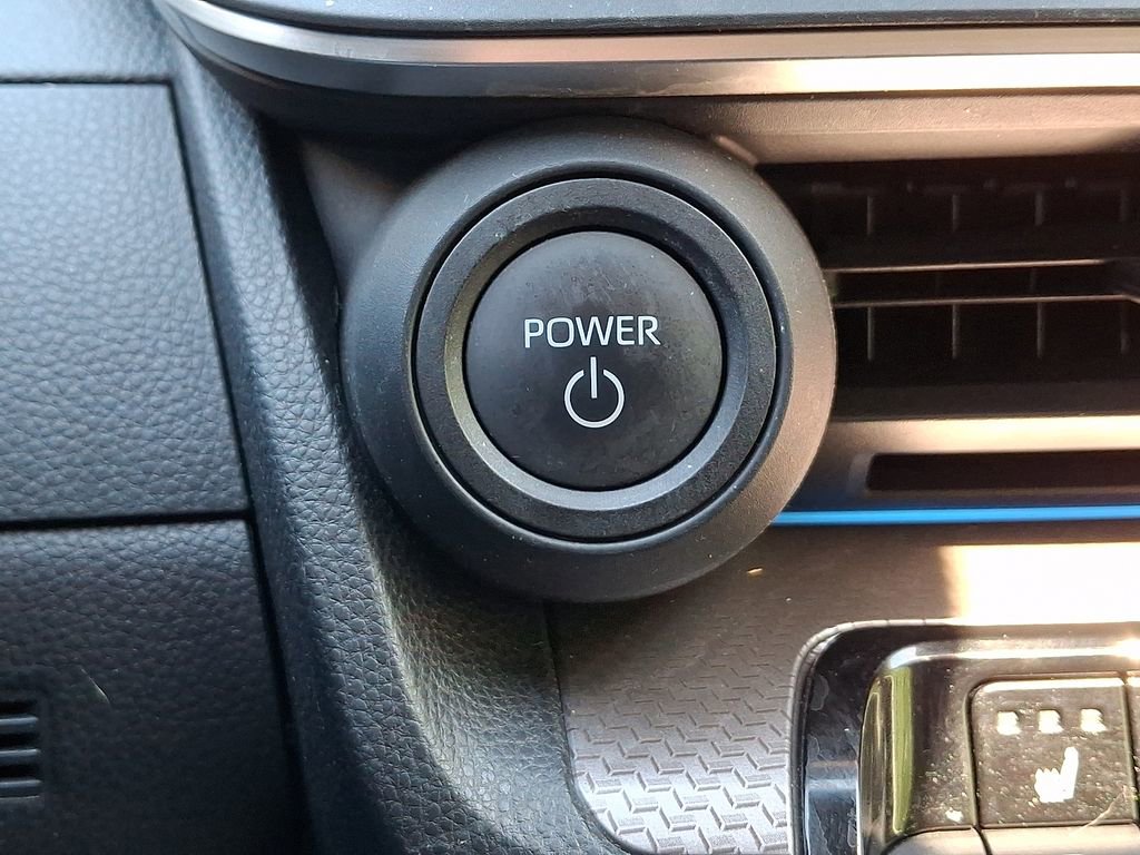 Used 2023 Toyota Prius XLE AWD/4WD image 23